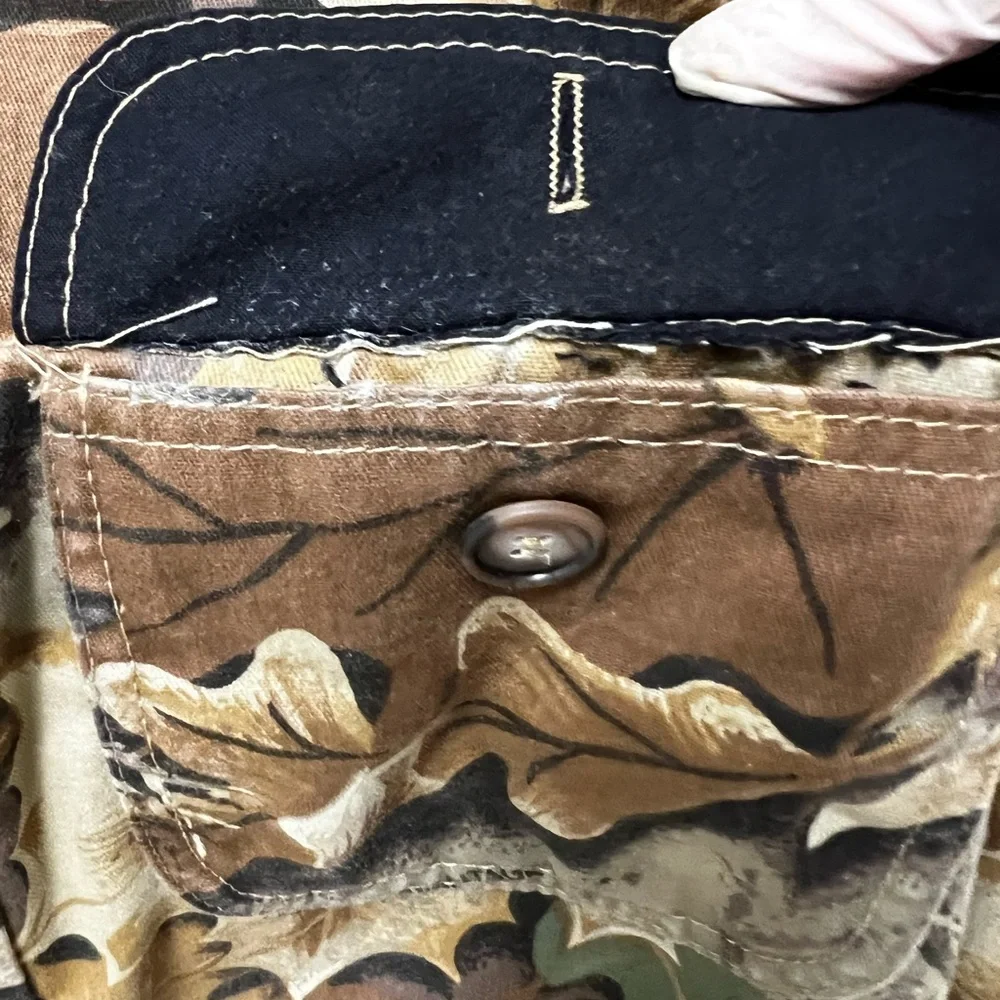 Men’s Medium RedHead Camo Hunting Button Down Jacket with Quilted Interior - Picture 2 of 12